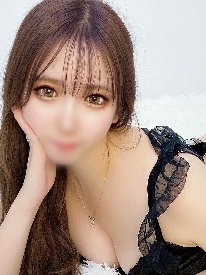 新人　まなみ