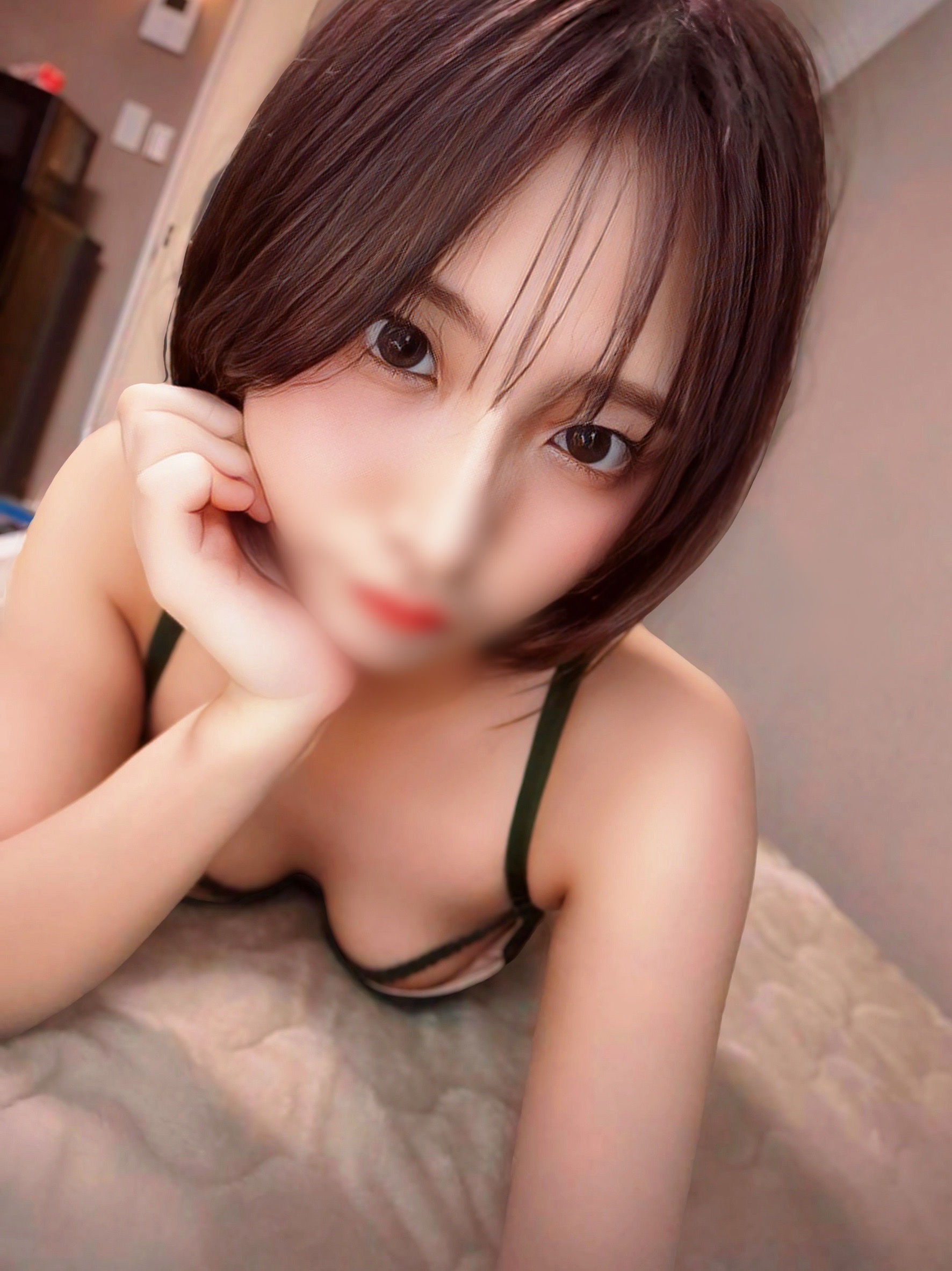 新人 ゆいな